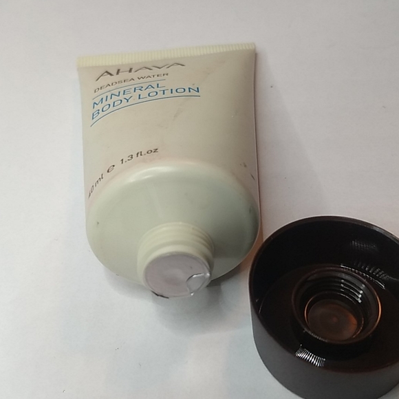 Makeup bundle - Picture 13 of 13